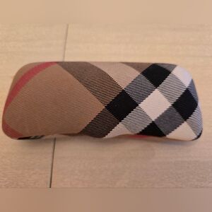 Burberry Stylish Plaid Glasses Case